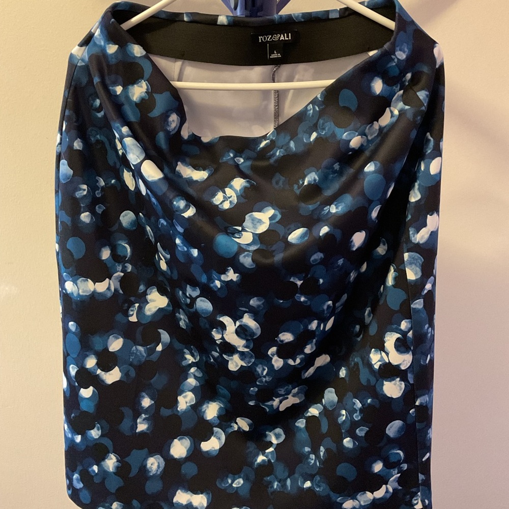 Roz & Ali Blue and White Pencil Skirt